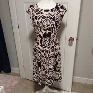 Elle Black and Cream Rose Midi Dress